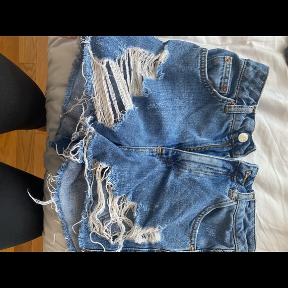 Top shop high wasted shorts - Picture 3 of 5